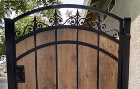 Lavalencia Wooden Iron Side Entree Gate
