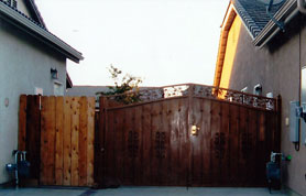 Wood Privacy Side Gate